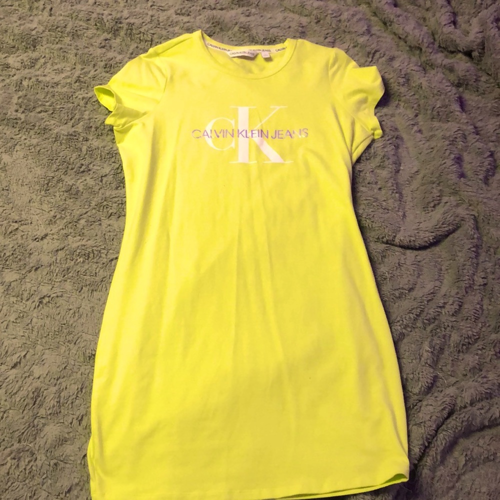Calvin Klein body con dress, never been worn.